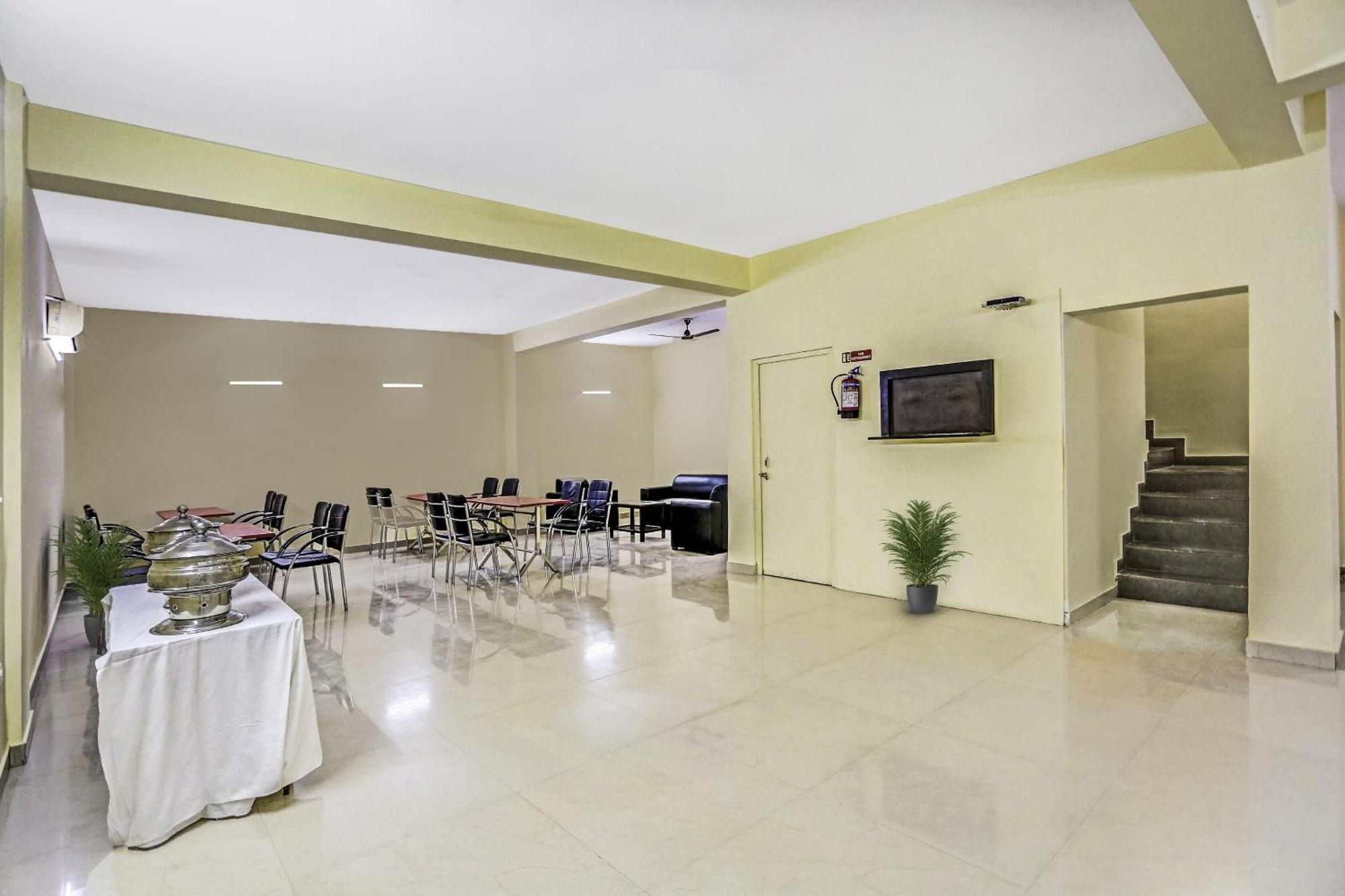 Townhouse Rumaisa Indirapuram Extérieur photo