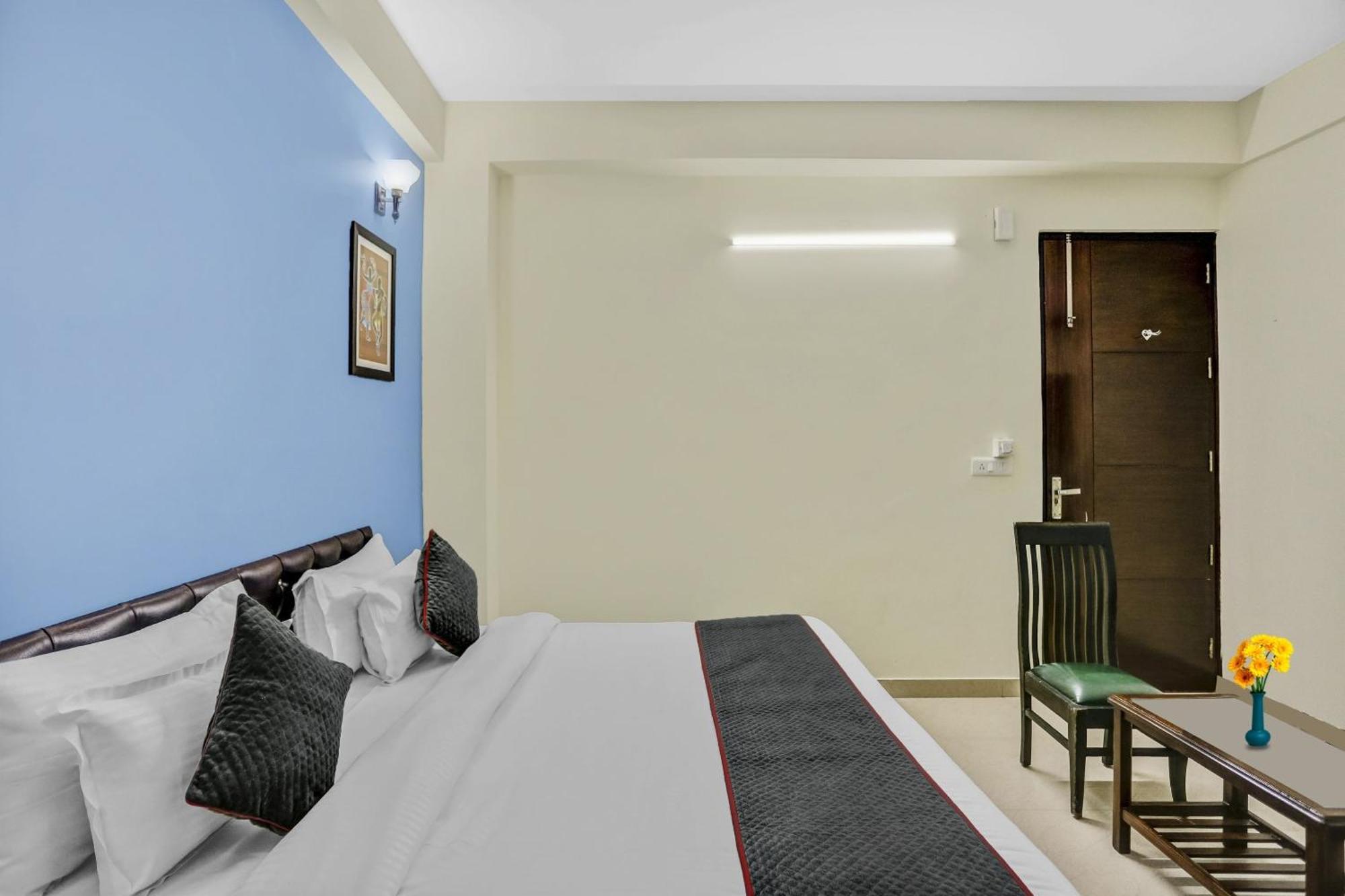 Townhouse Rumaisa Indirapuram Extérieur photo