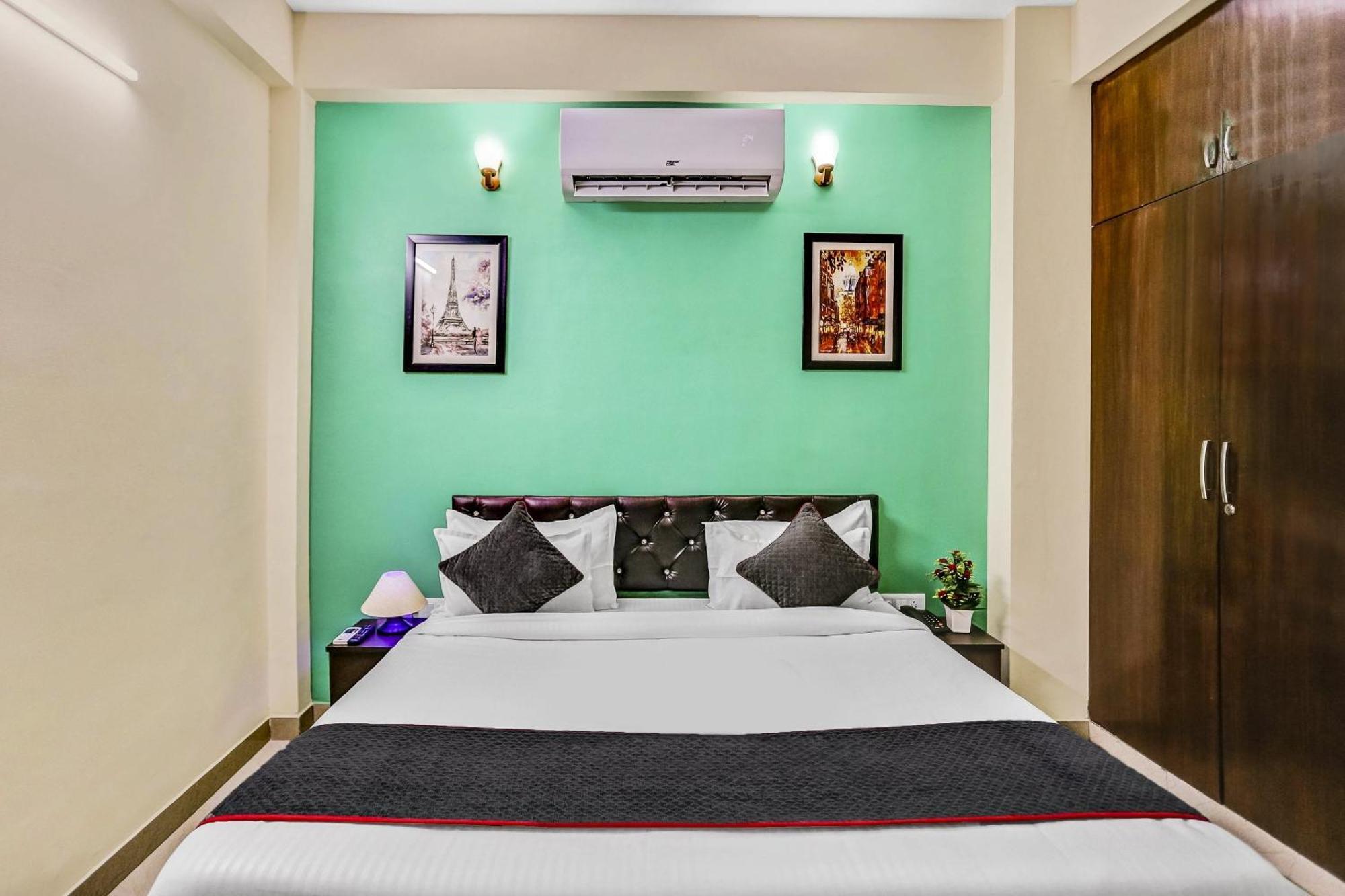 Townhouse Rumaisa Indirapuram Extérieur photo