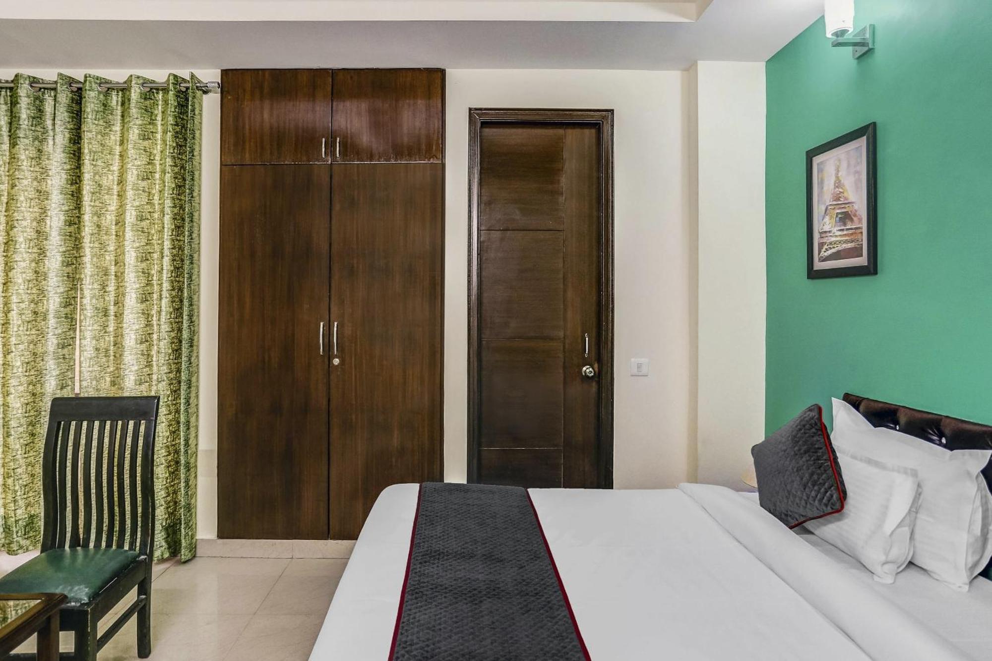 Townhouse Rumaisa Indirapuram Extérieur photo